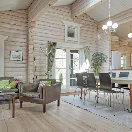 Сasa de vacaciones 6 Person In Ronne-by Traum